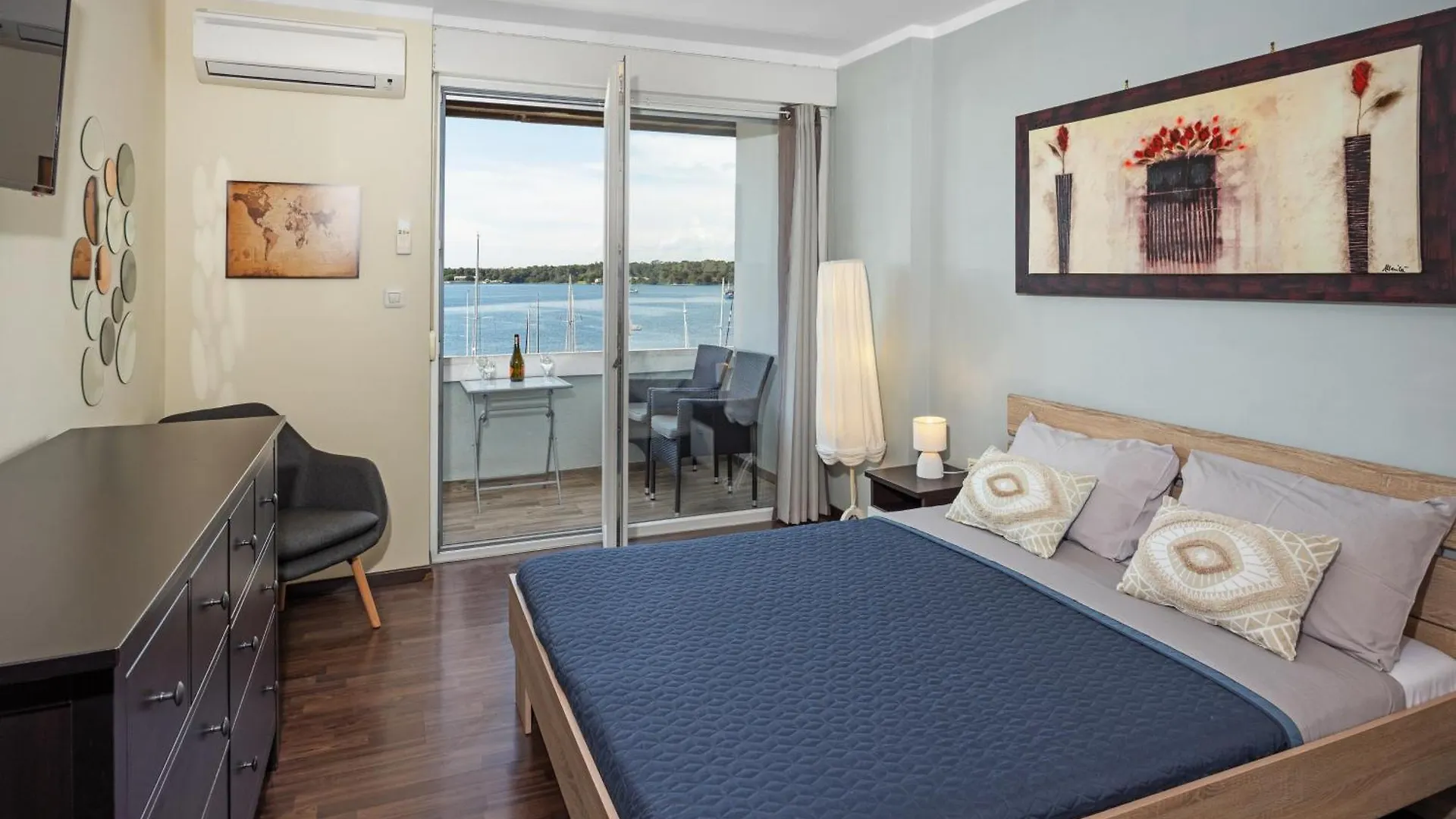 Apartment Seaview Arena プーラ