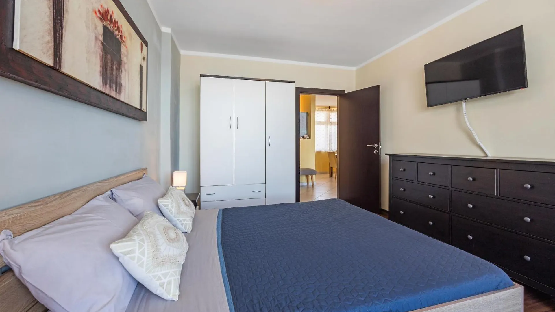 Apartment Seaview Arena プーラ